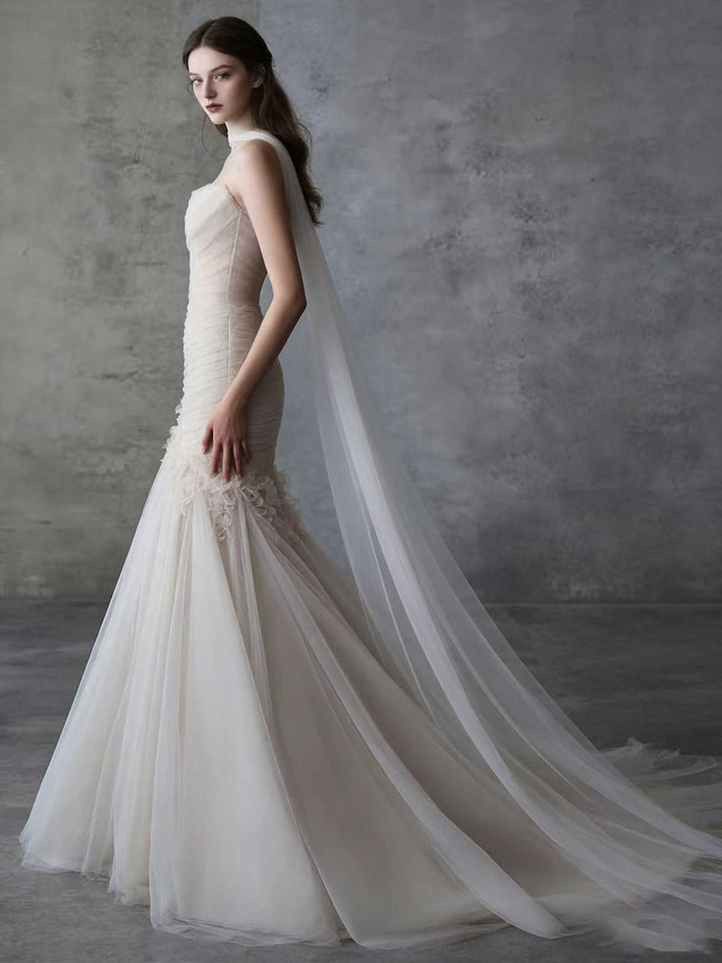 Elegant Blush Tulle Ruched Mermaid Wedding Dress with Veil