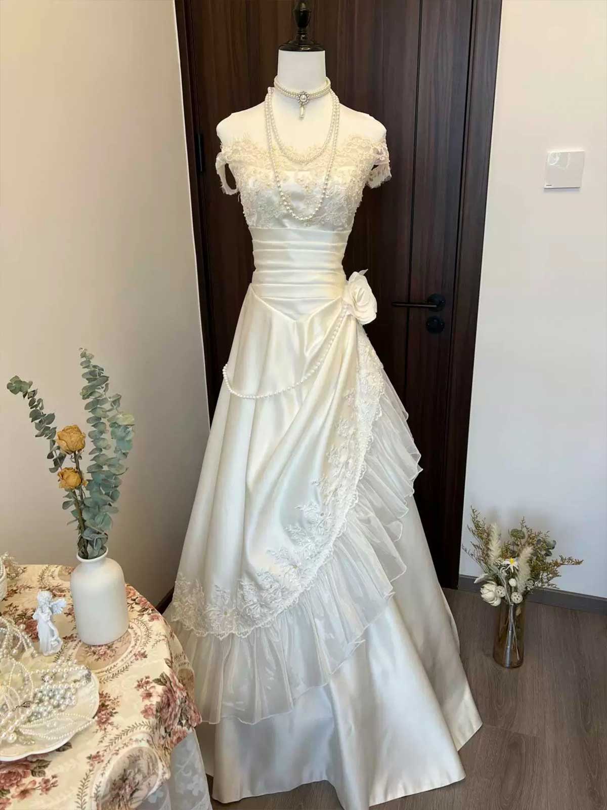 Vintage Victorian Ivory Satin Lace Wedding Dress with Pearls