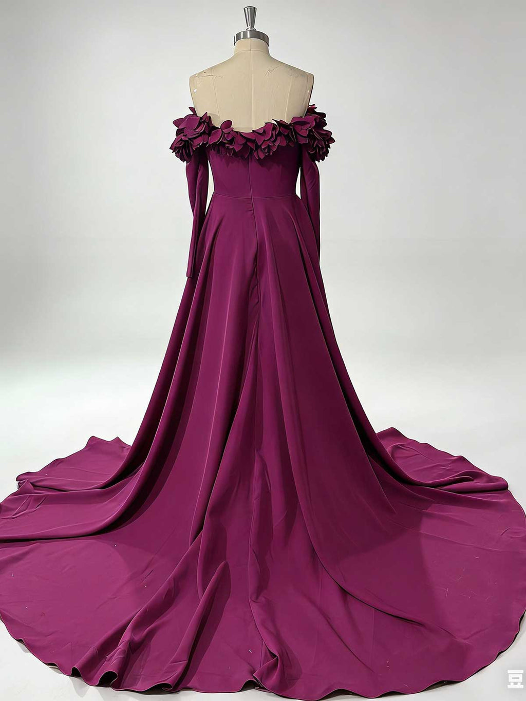 Luxury Purple Floral-Embellished Formal Gown with Sweep Train