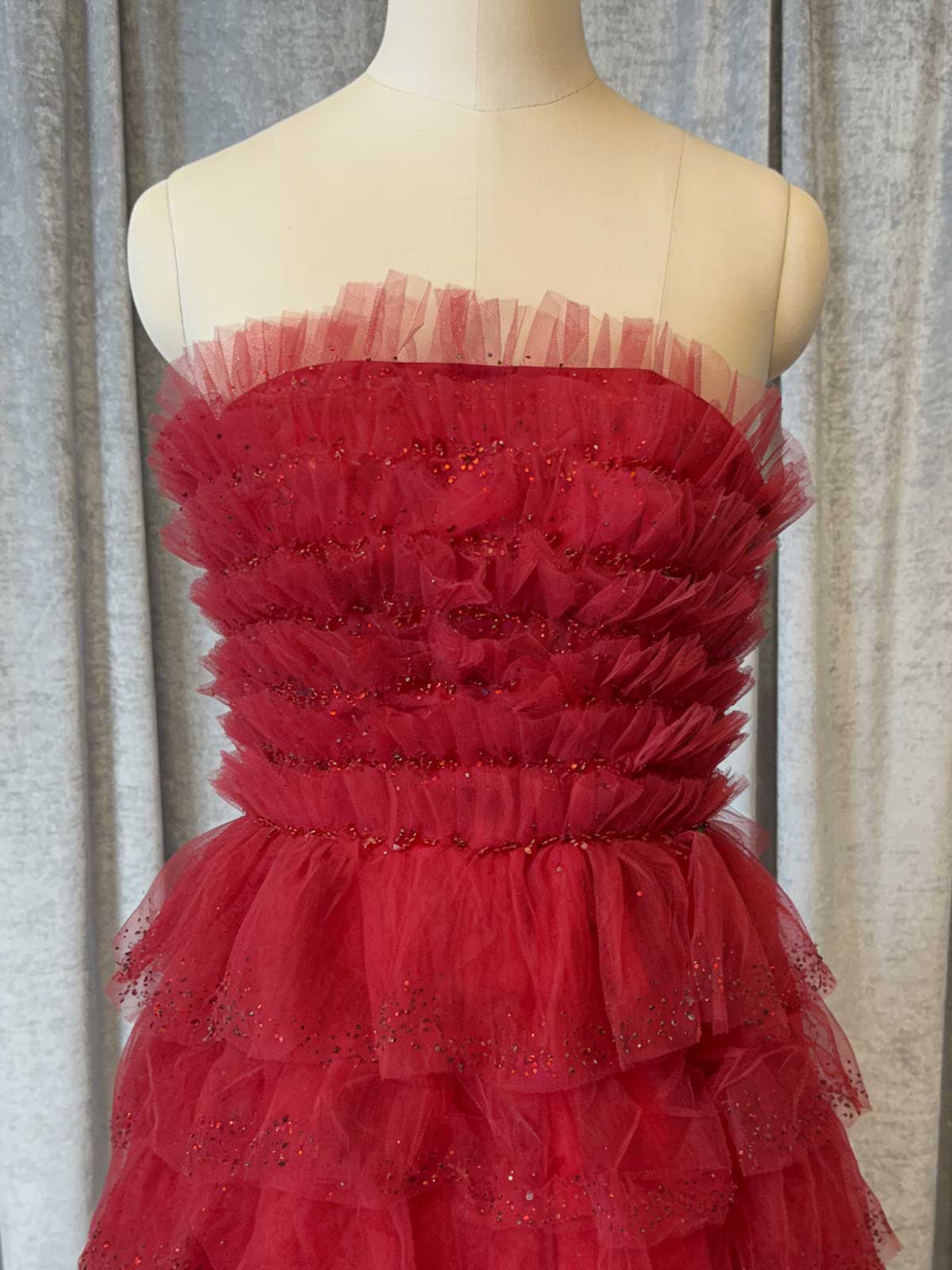 Romantic Red Layered Tulle Maxi Gown for Prom & Weddings