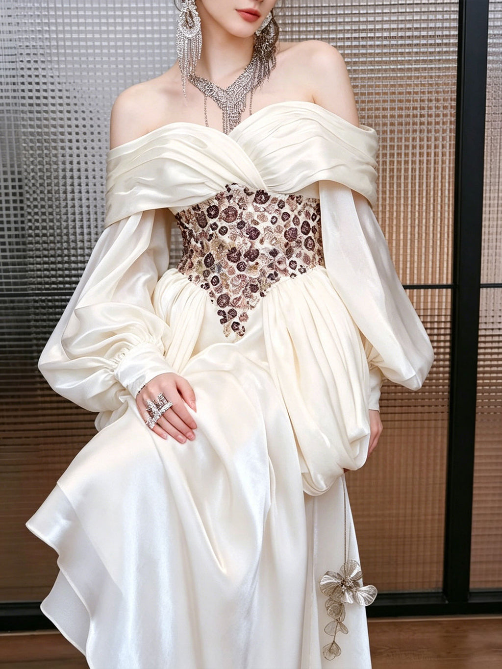 Off Shoulder Puff Sleeve Beaded Satin Asymmetrical Evening Gown 描述