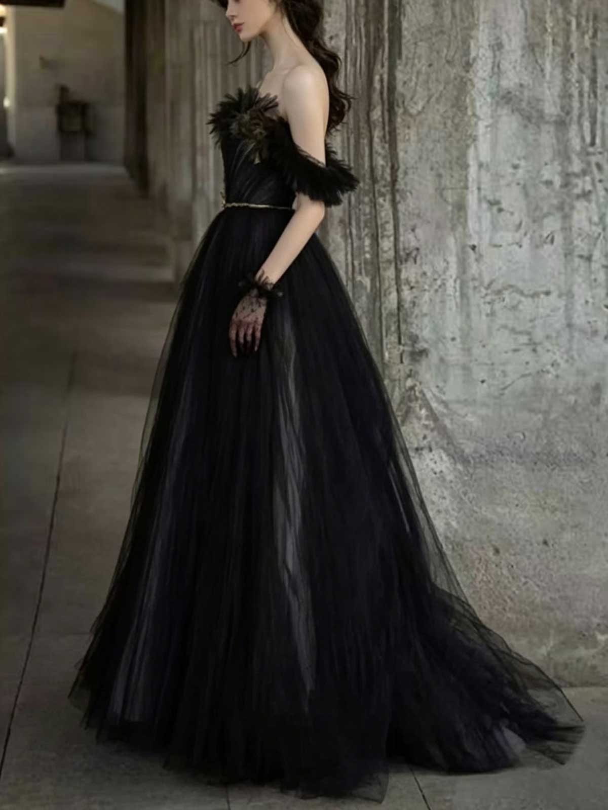Black Off-the-Shoulder Tulle Evening Gown with Pleated Skirt