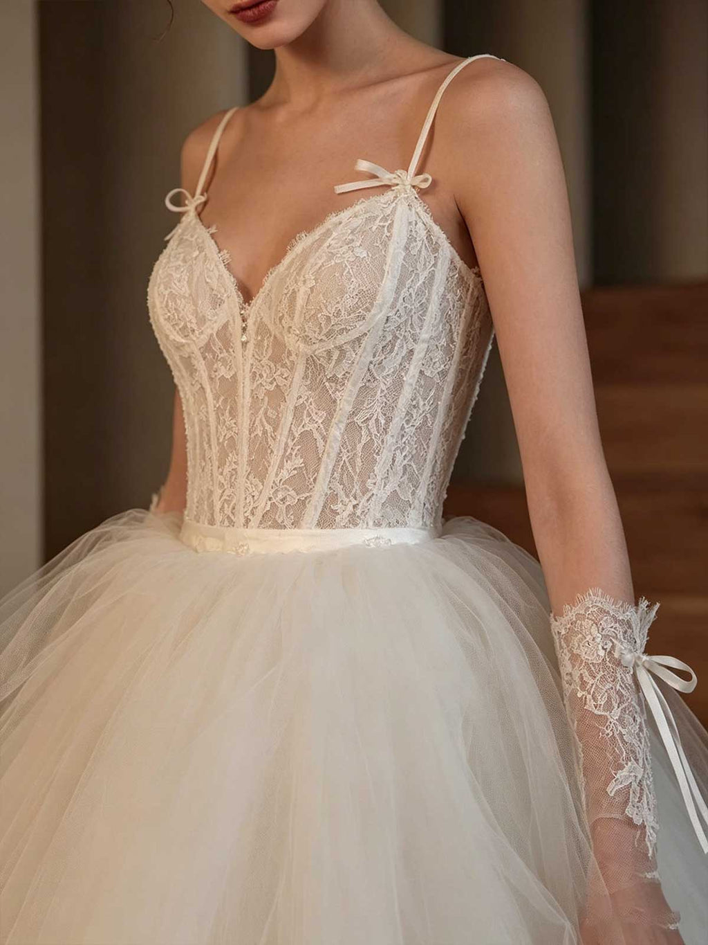 Ivory Lace Spaghetti Strap Wedding Dress with Voluminous Tulle Skirt