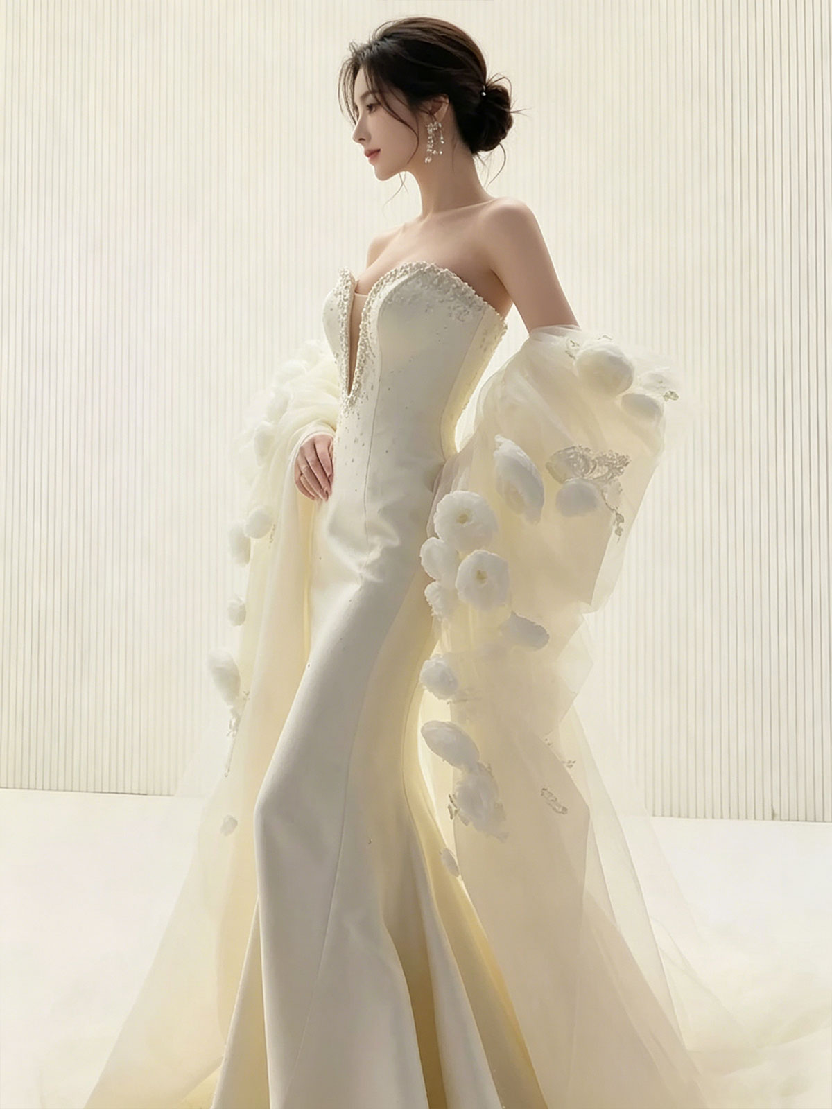 Sweetheart 3D Floral Puff Sleeve Satin Mermaid Wedding Dress