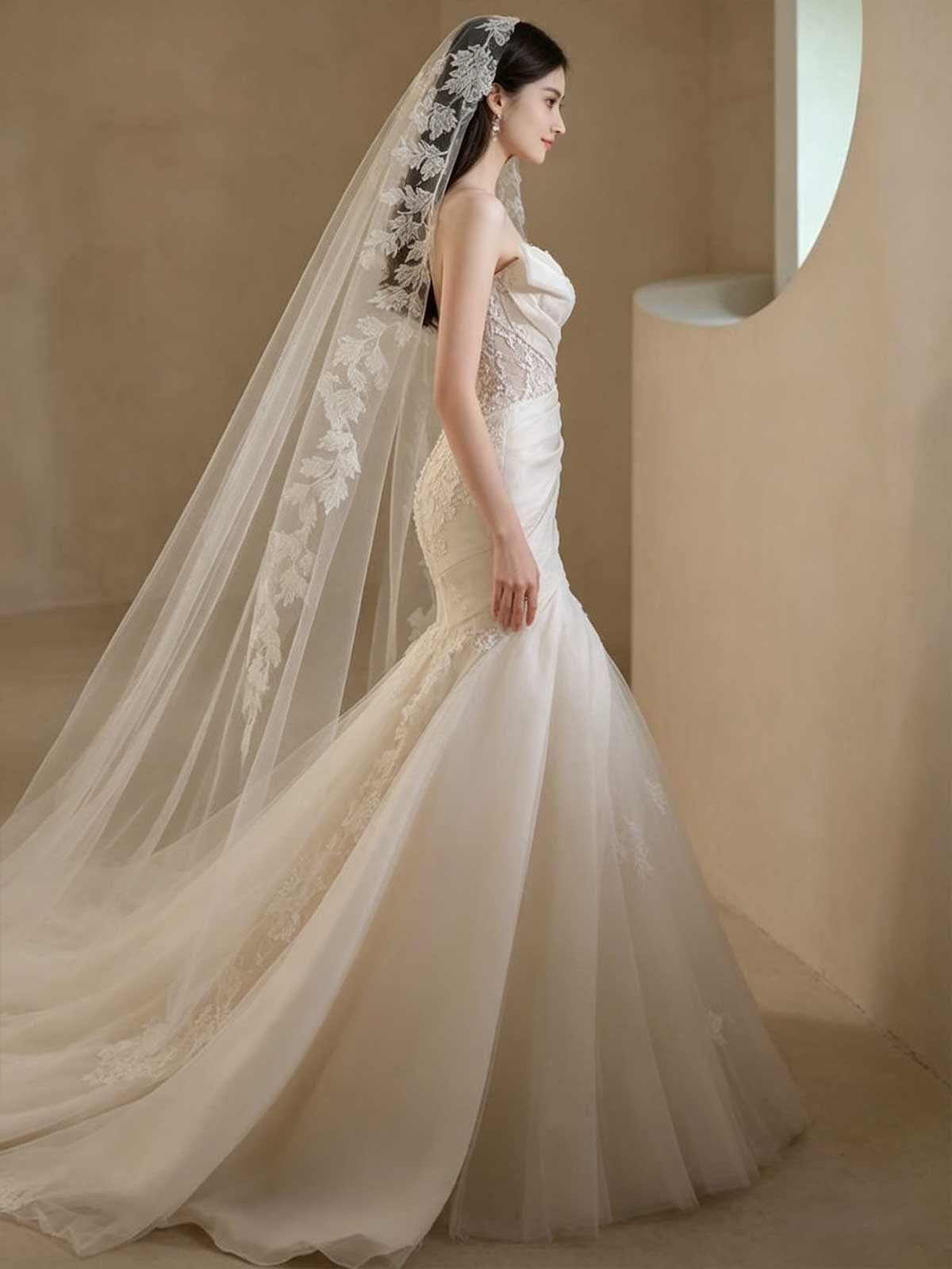 Ivory Satin Strapless Mermaid Wedding Dress with Lace Veil