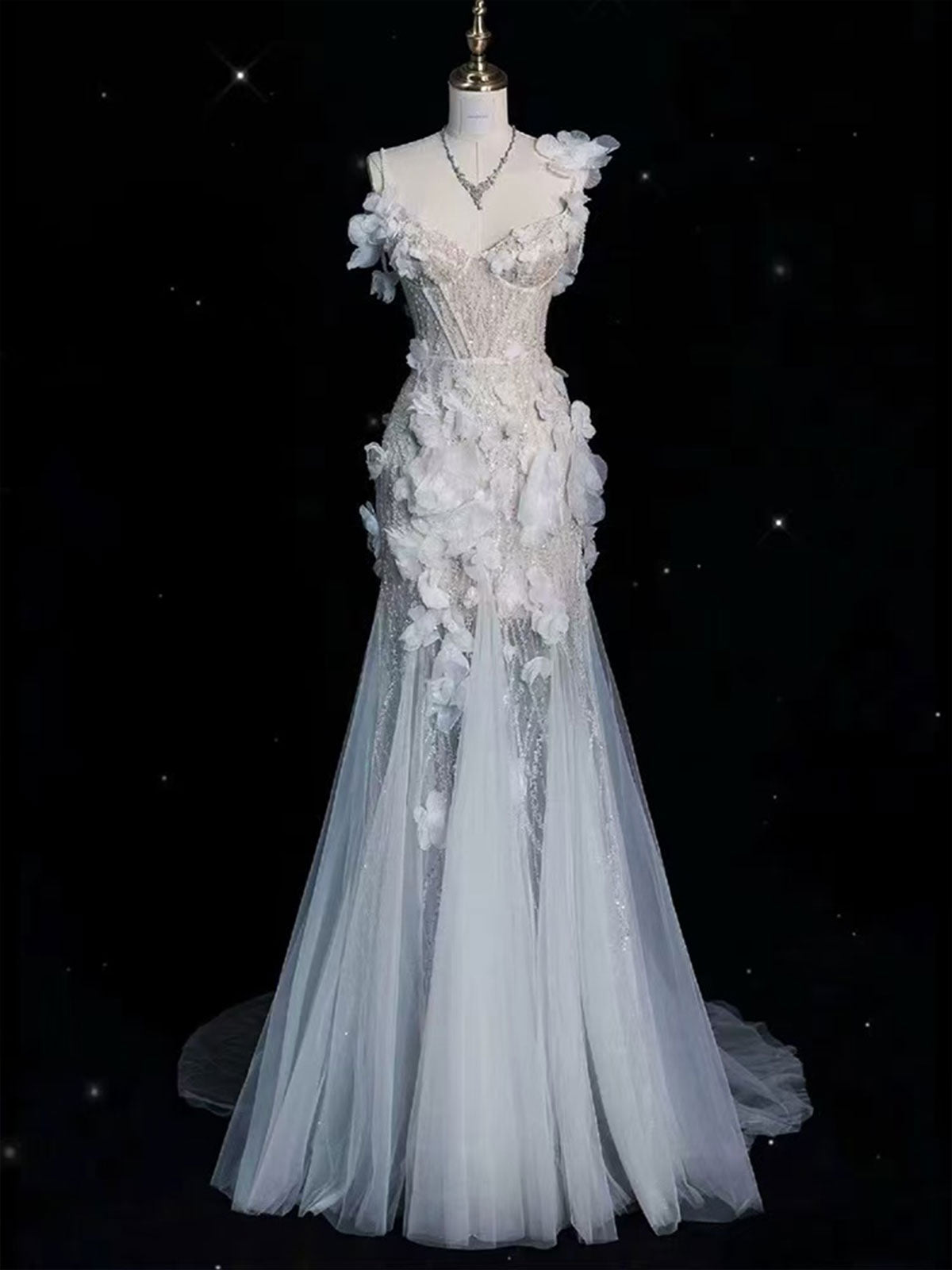 3D Floral Applique Tulle Mermaid Wedding Dress with Spaghetti Straps