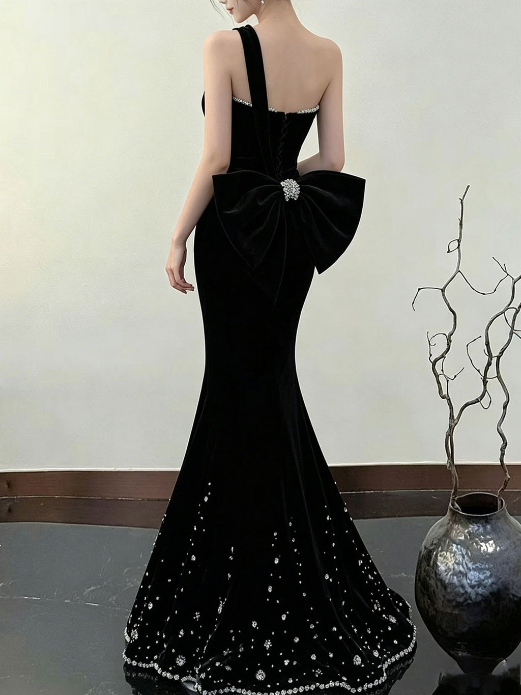 Strapless Black Velvet Rhinestone Mermaid Evening Gown with Big Back Bow Formal Dress