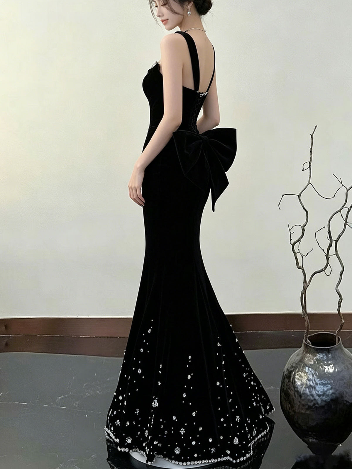 Strapless Black Velvet Rhinestone Mermaid Evening Gown with Big Back Bow Formal Dress