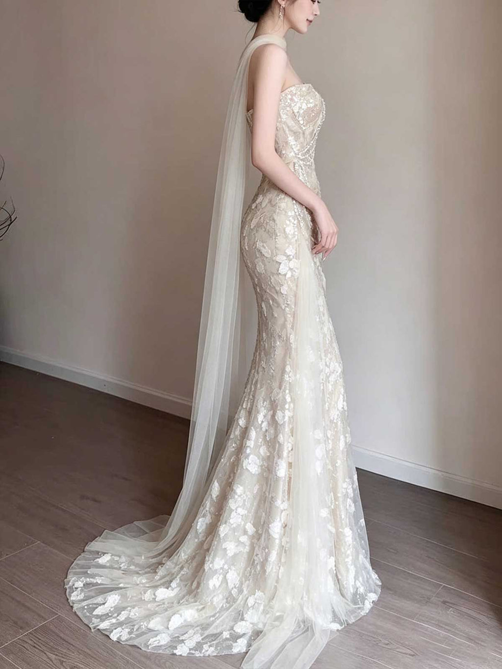 Ivory Sequin Strapless Mermaid Wedding Dress with Veil