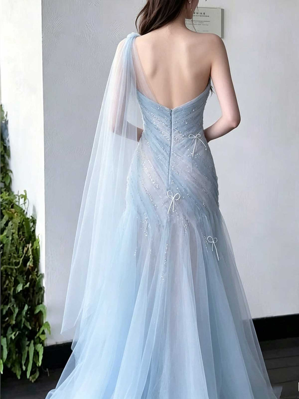 Ice Blue One-Shoulder Tulle Mermaid Evening Gown with Bow Appliqués
