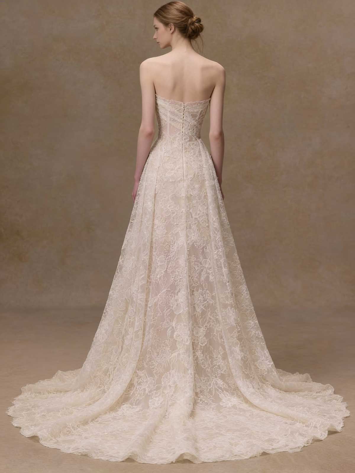 Exquisite Lace Strapless A-line Wedding Gown with Detachable Train