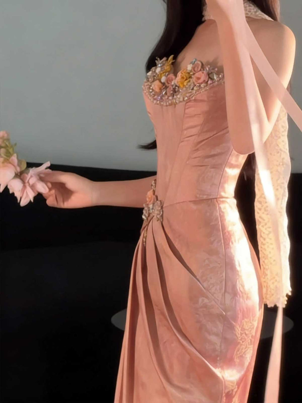 Elegant Blush Pink Satin Mermaid Evening Gown with Floral Appliqués