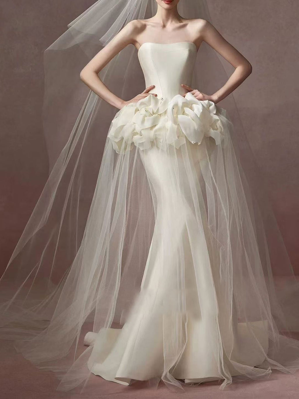 Ivory 3D Floral Strapless Mermaid Wedding Dress with Veil