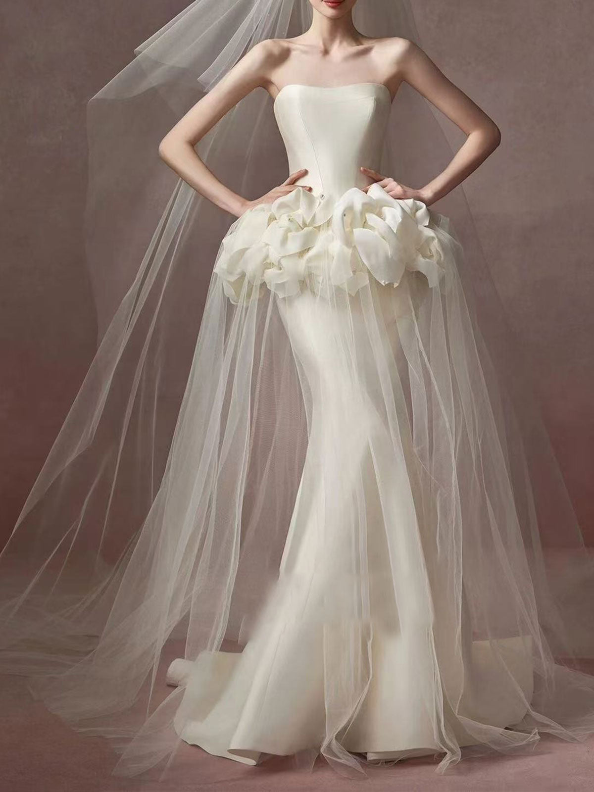 Ivory 3D Floral Strapless Mermaid Wedding Dress with Veil