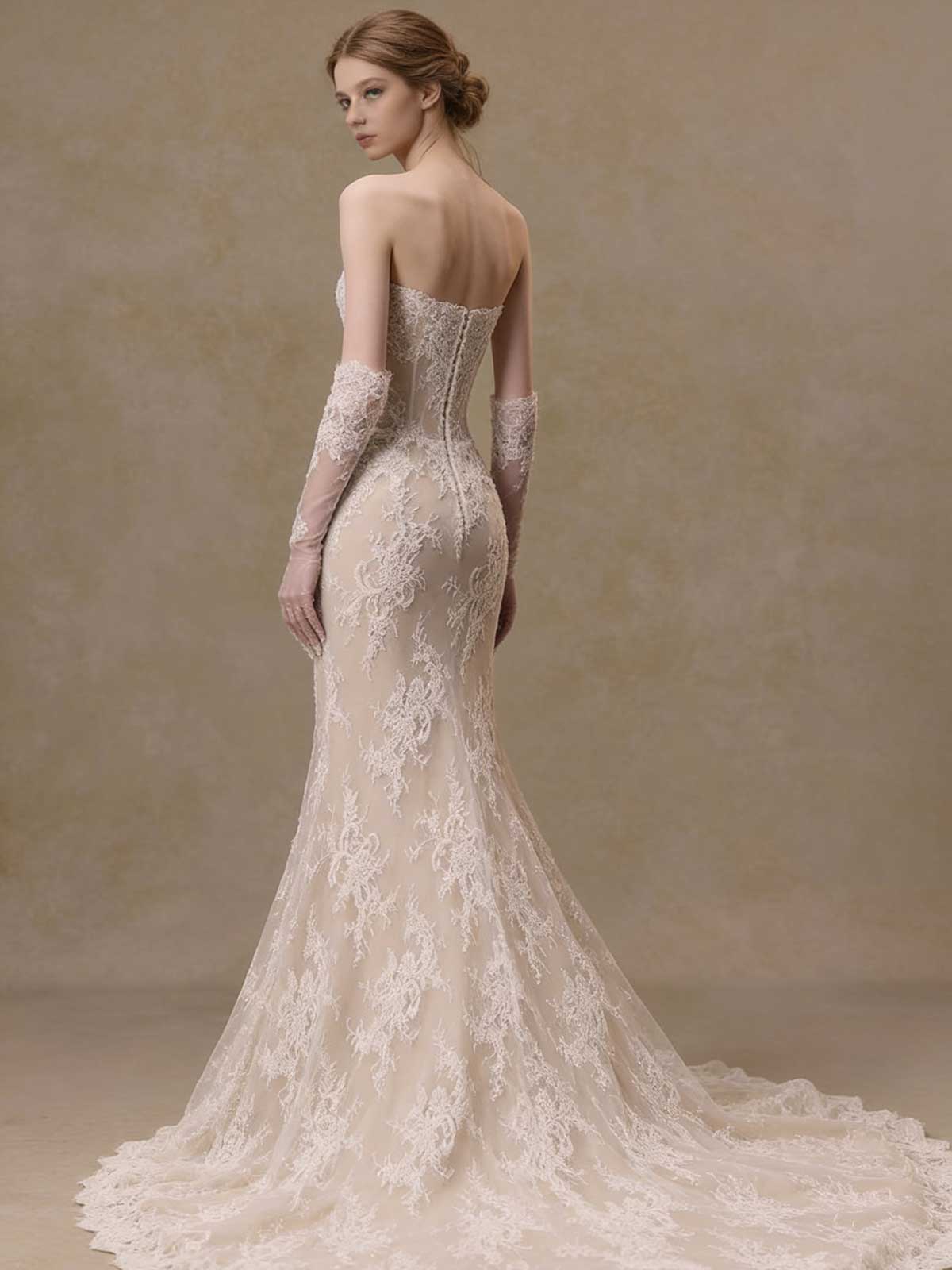 Lace Sweetheart Mermaid Wedding Dress with Detachable Tulle Gloves
