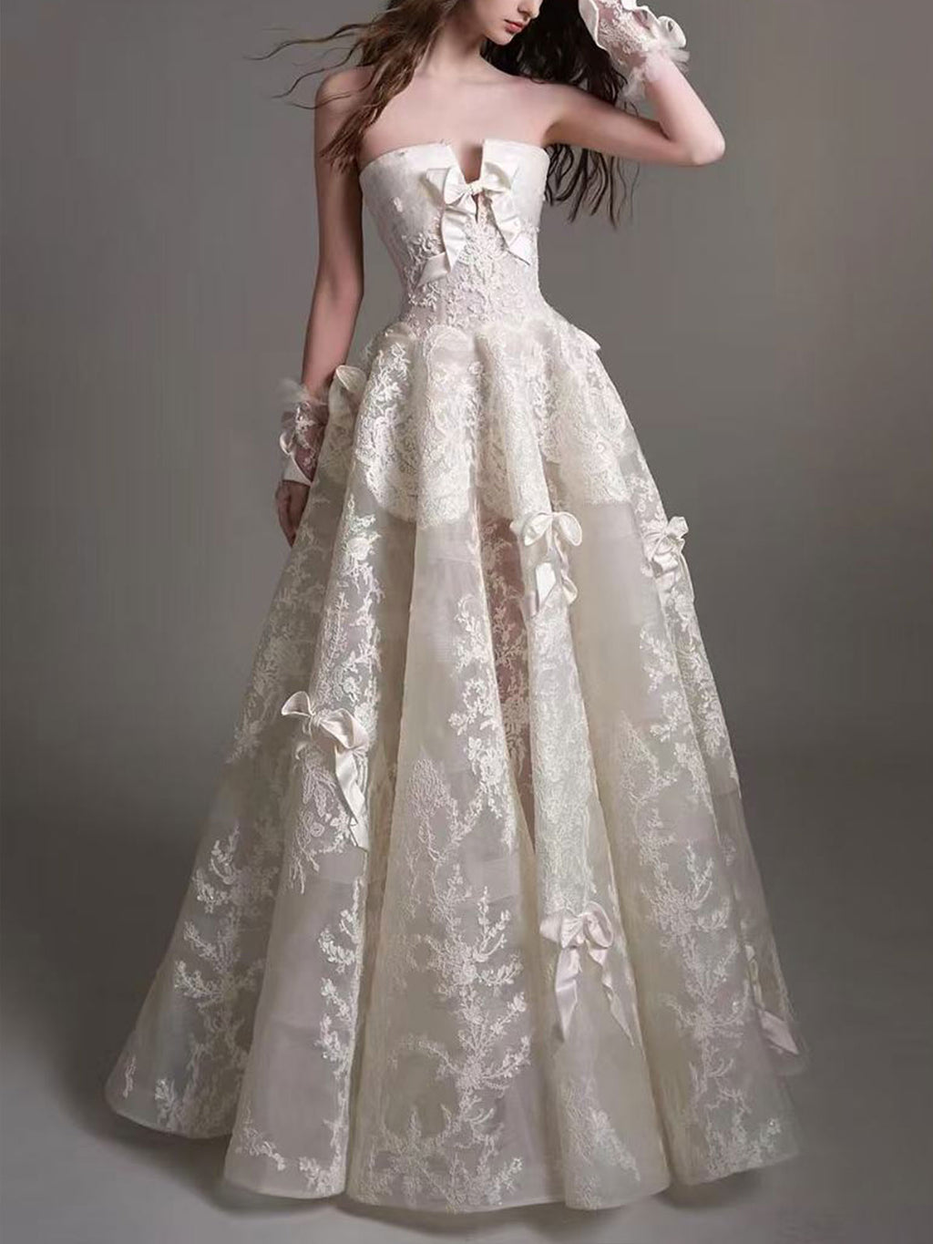 Vintage Lace Bow Strapless A-Line Wedding Dress with Train