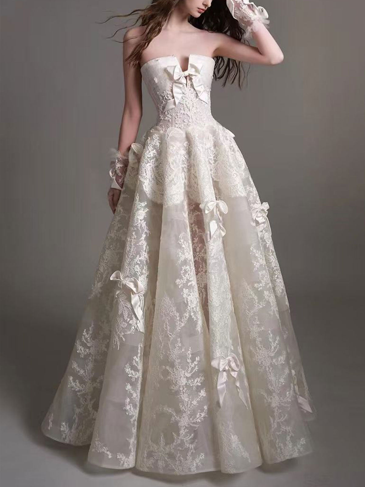 Vintage Lace Bow Strapless A-Line Wedding Dress with Train