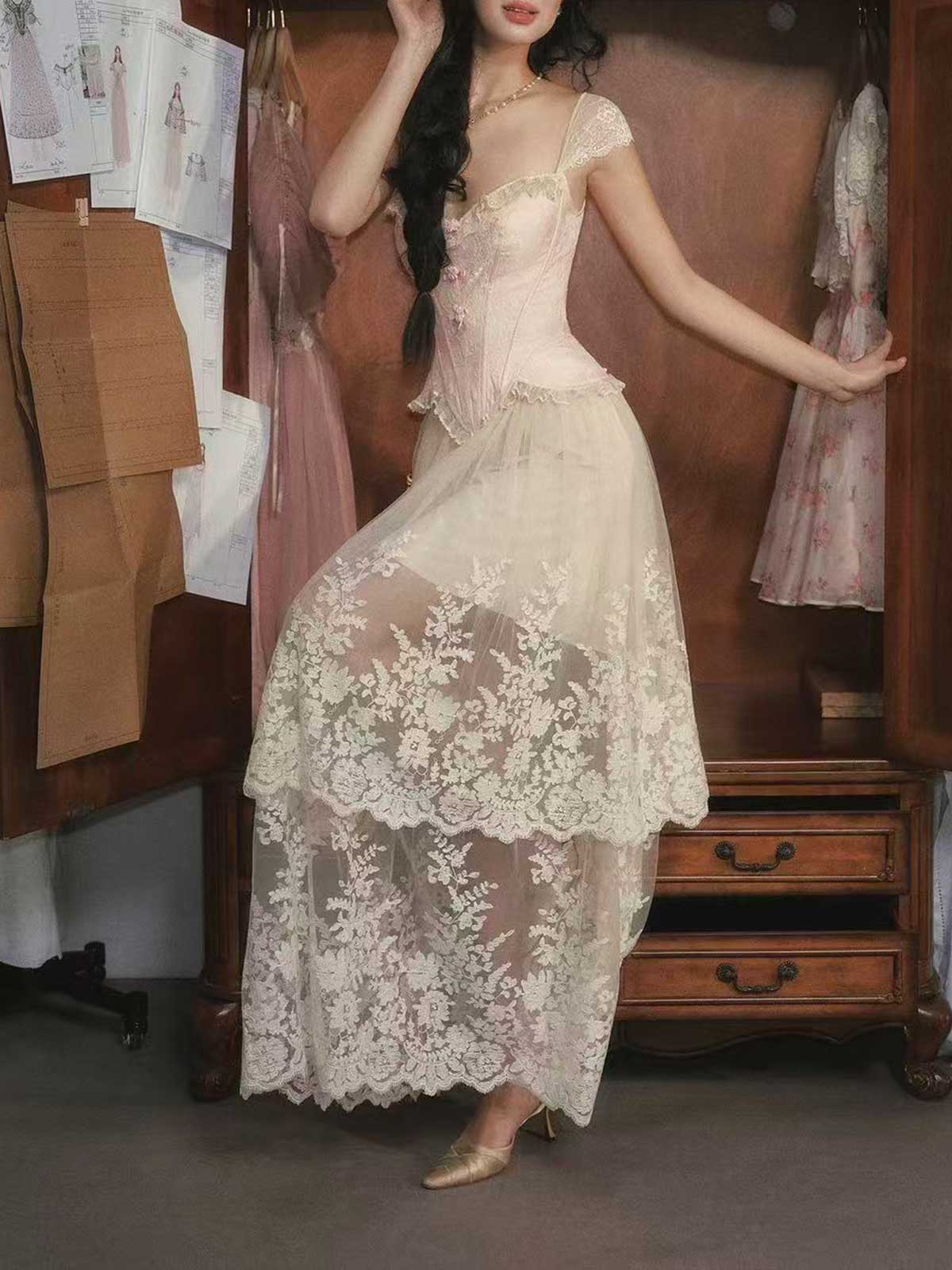 Blush Pink Lace Spaghetti Strap Tiered Tulle A-Line Wedding Dress