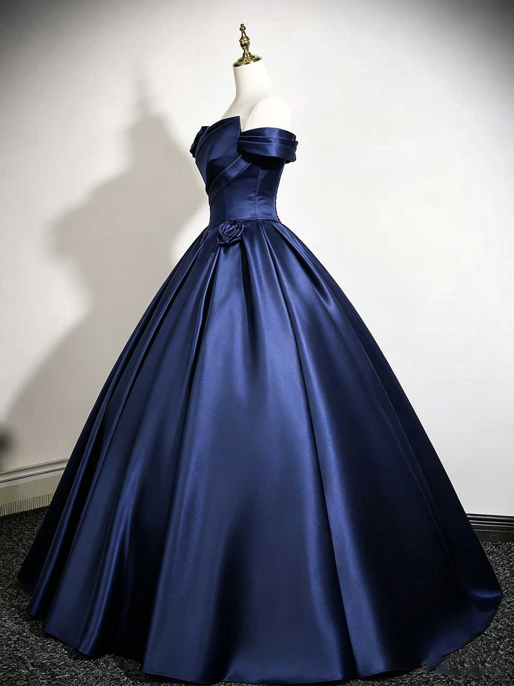Navy Blue Off-the-Shoulder Satin Ball Gown with Voluminous Skirt