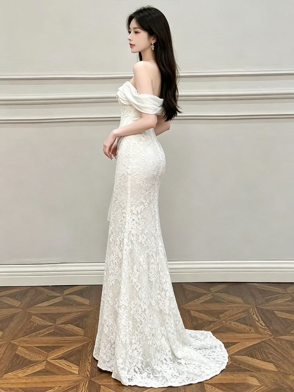 Off Shoulder Fold Satin Lace Mermaid Evening Gown