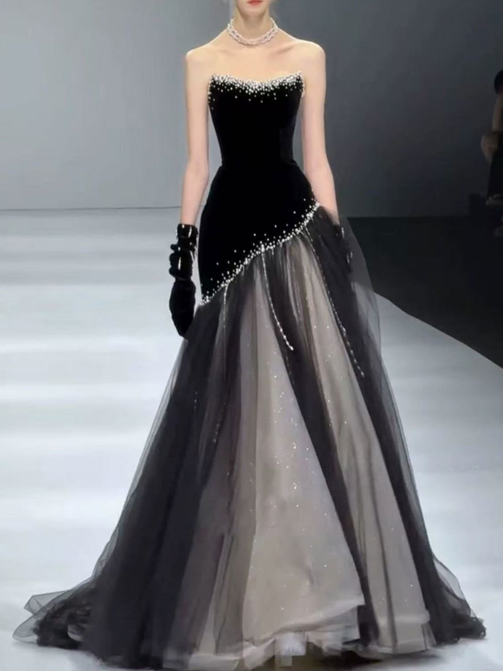 Luxury Black Velvet Gradient Tulle Ball Gown with Pearls