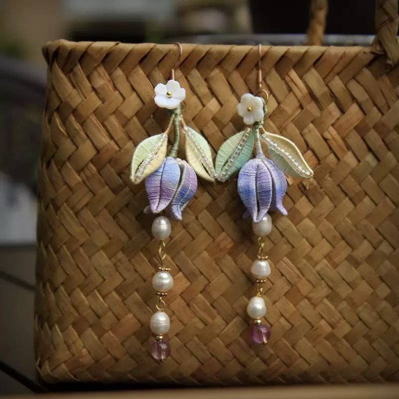 Traditional Floral Knot Dangle Earrings - Perfect for Hanfu & Gowns
